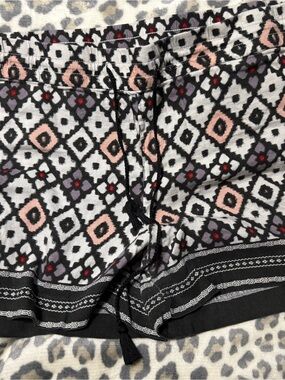 LOFT Black, White, Pink and Red Printed Shorts